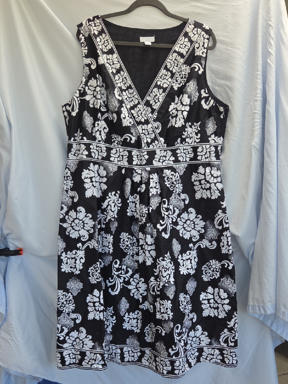 Charter Club Black and White Floral Midi Dress Size 20w